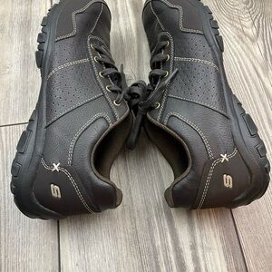 SKECHERS Relaxed Fit Memory Foam Men’s Chocolate Brown Lace Up Sneaker | Size 7